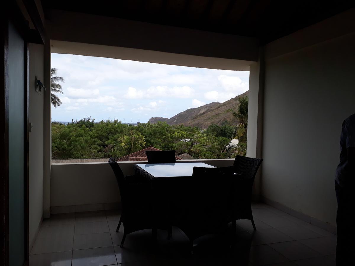 Kuta Bay Homestay Exterior photo